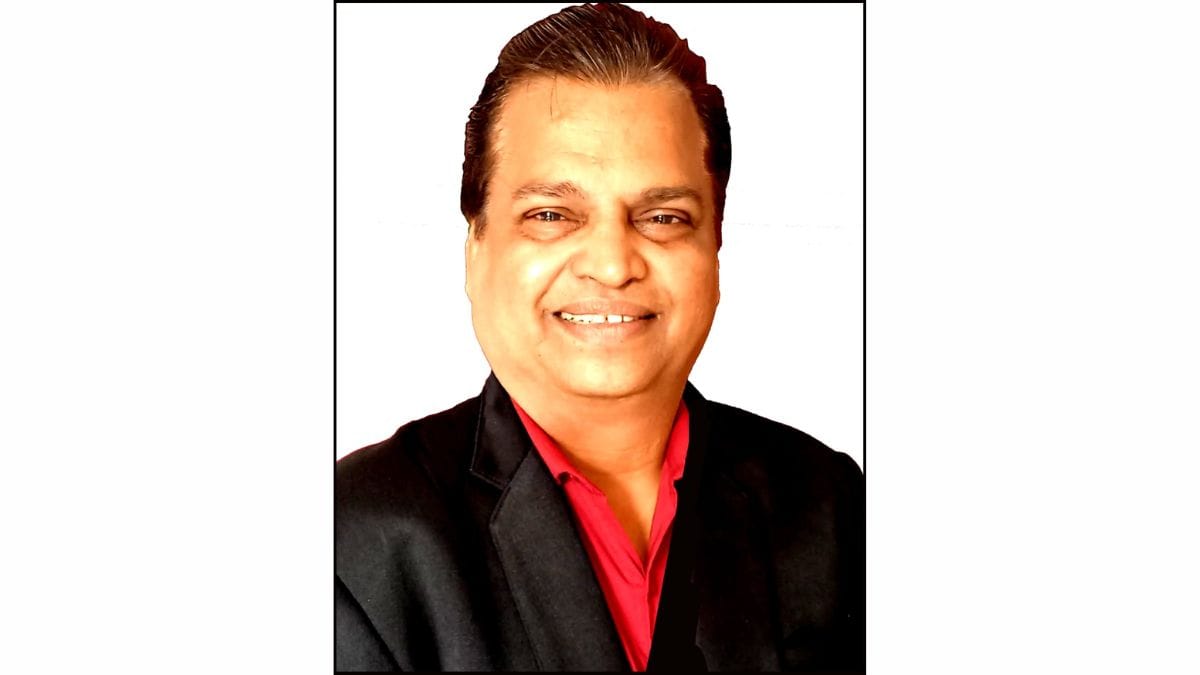 Surat artist-engineer Shailesh Tandel imagines futuristic Green Global Smart City